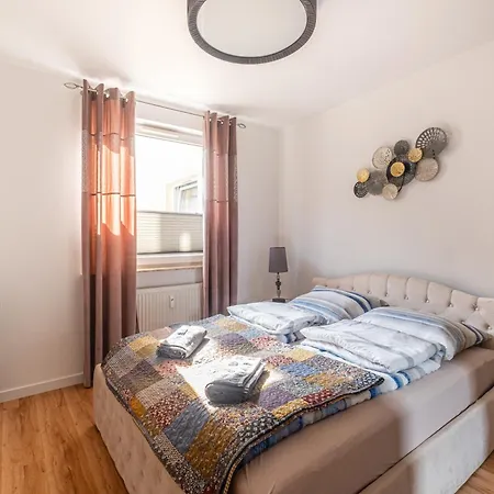 Apartment Kaskada With Balcony By Axel