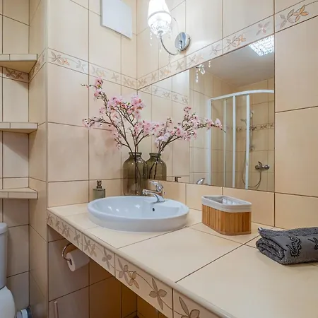 Kaskada With Balcony By Axel