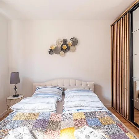 Kaskada With Balcony By Axel Apartamento *