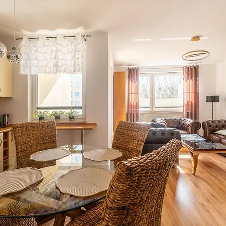 Kaskada With Balcony By Axel Apartment