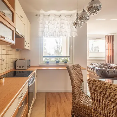Kaskada With Balcony By Axel Apartment