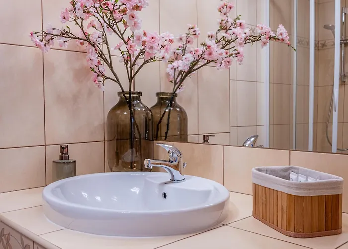 דירה Kaskada With Balcony By Axel גדינייה