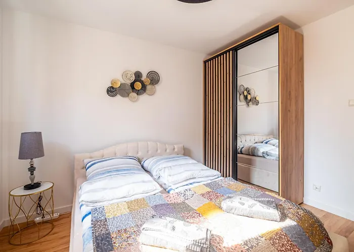 דירה Kaskada With Balcony By Axel גדינייה