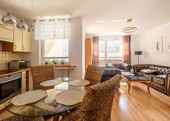 Kaskada With Balcony By Axel דירה